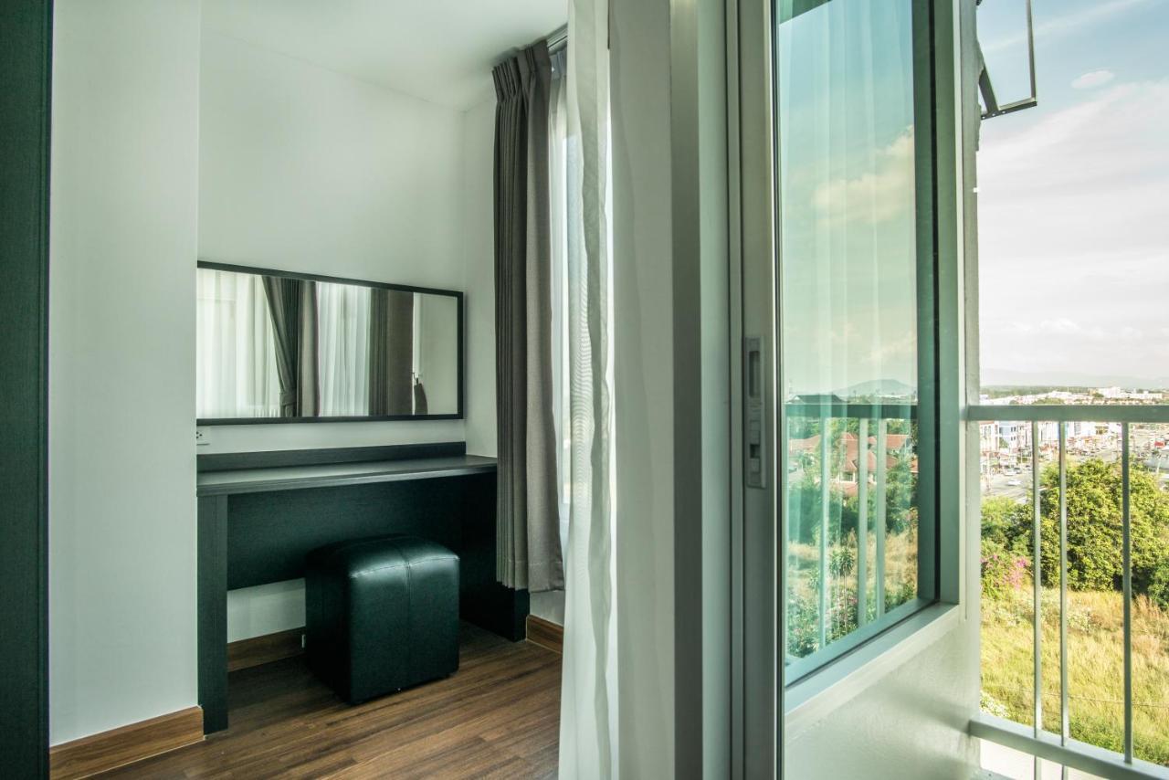 Winner Sriracha Serviced Apartment Si Racha Eksteriør billede